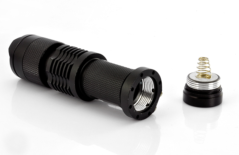 EDC Mini LED Flashlight Torch AAA Cree XP-E 85 Lumens 100mins black 